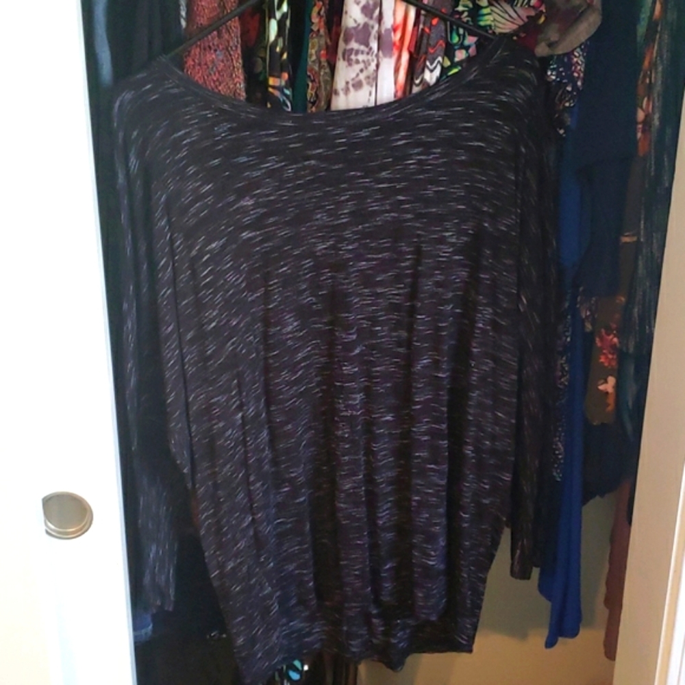 Apt 9 XL Marbled Black Top